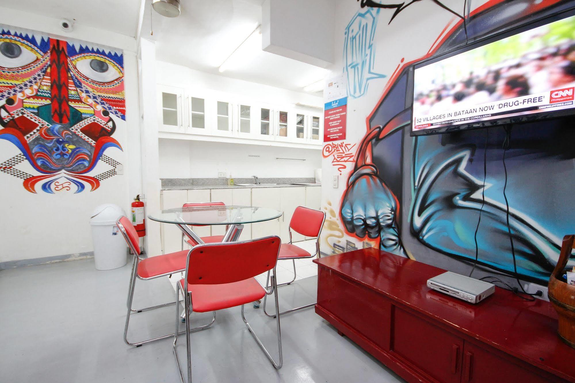 Lokal Hostel Makati City Екстер'єр фото
